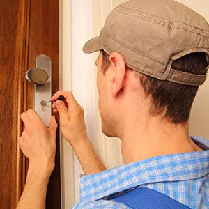 Rumford Local Locksmith Rumford, RI 401-757-6195 - 19a-lock-opening
